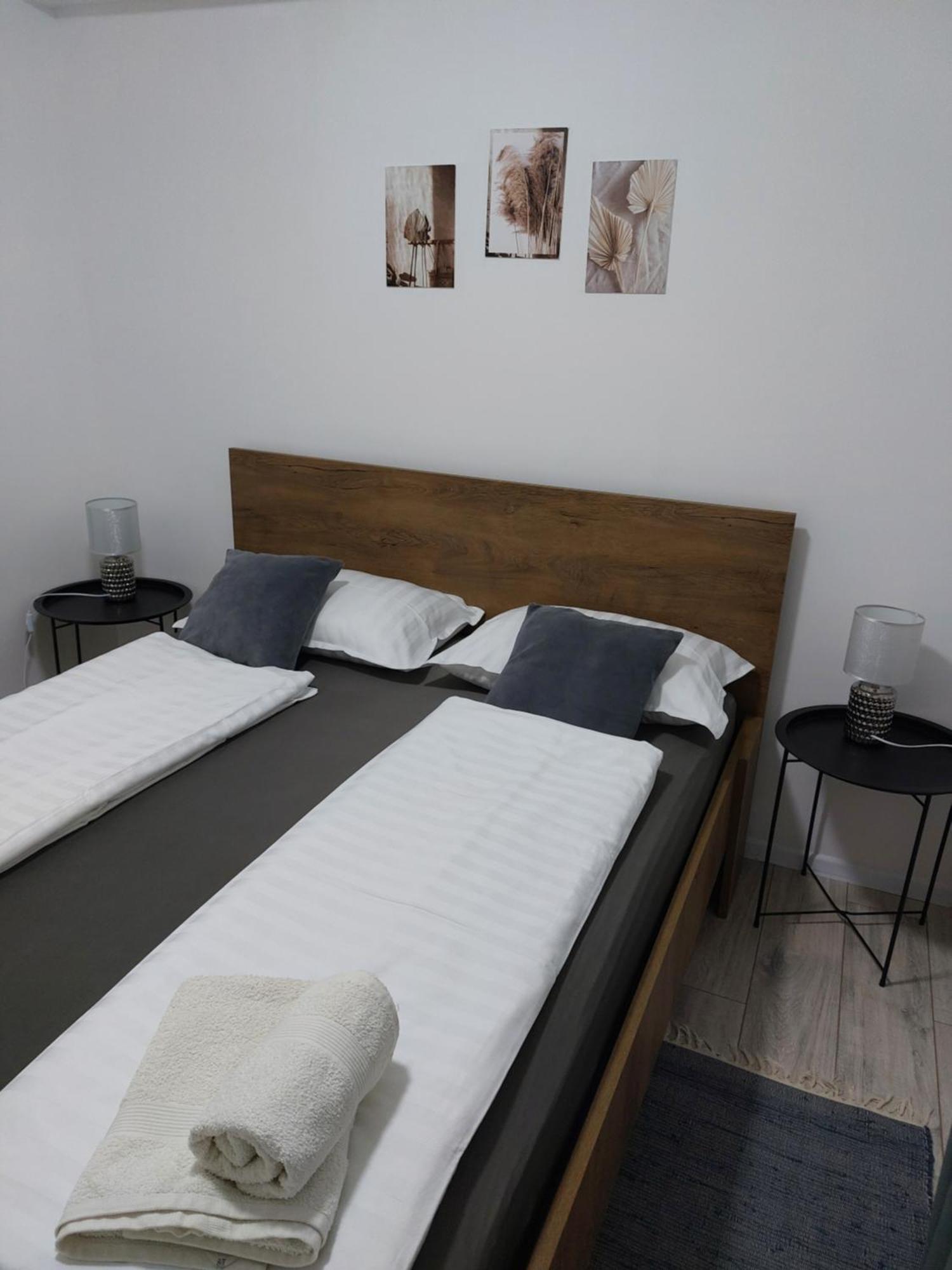 קסטב Two Bedroom Apartment מראה חיצוני תמונה