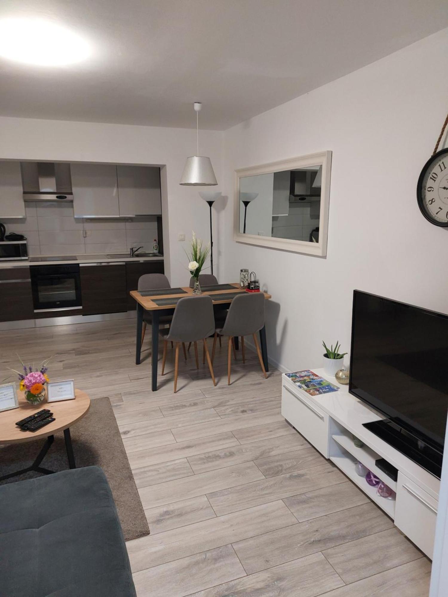 קסטב Two Bedroom Apartment מראה חיצוני תמונה